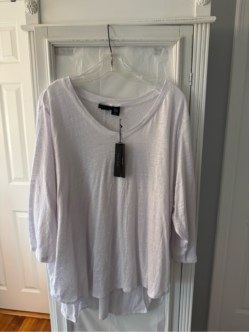 NWT Tahari White Linen V-Neck 3/4 Sleeve Tee Size 3X